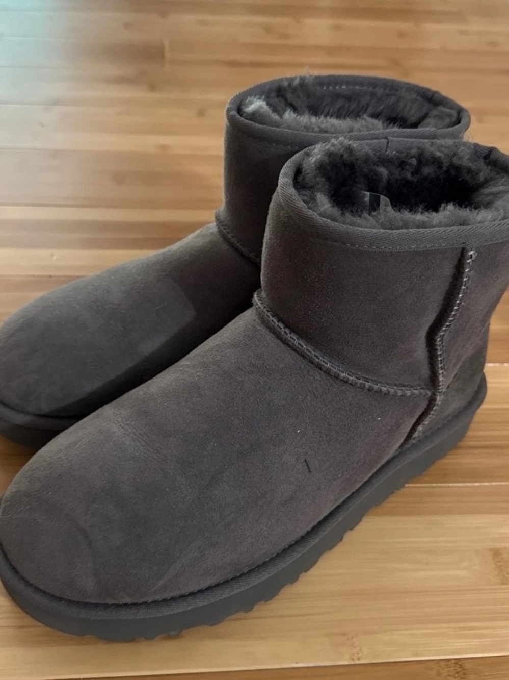UGG Classic Short Boot - Dark Gray Suede